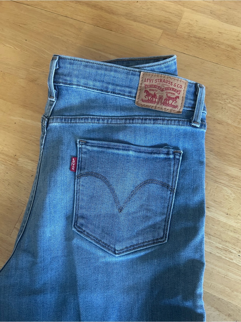 Levi jeans